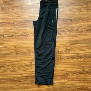 Nike athletic pants, great condition. Men’s